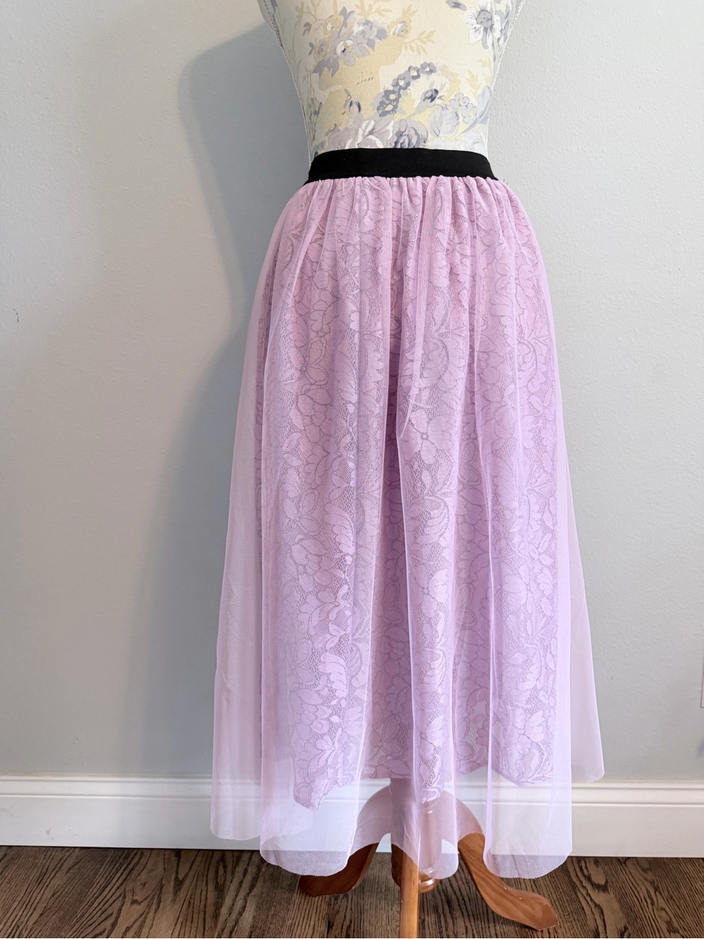 ELLE Lavender Lace & Tulle Flowy Midi Skirt Size Small Balletcore